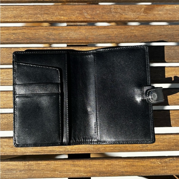 Coach • Black Leather Agenda/Planner/Passport Holder - Picture 3 of 5